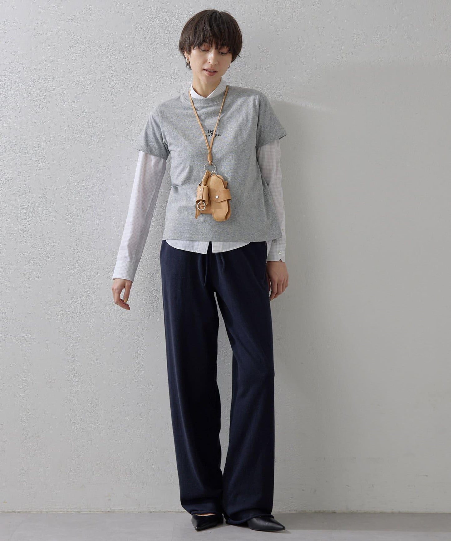 【THE PAUSE】THE PAUSE刺繡T恤