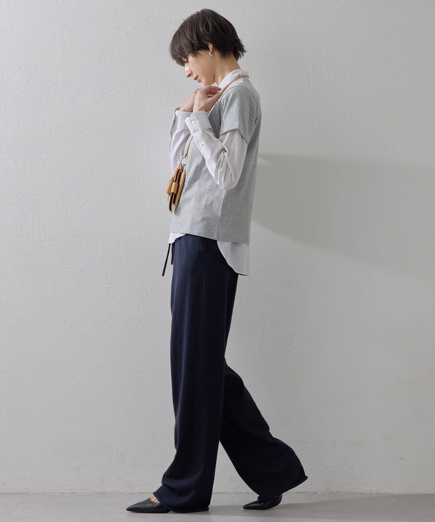 【THE PAUSE】THE PAUSE刺繡T恤