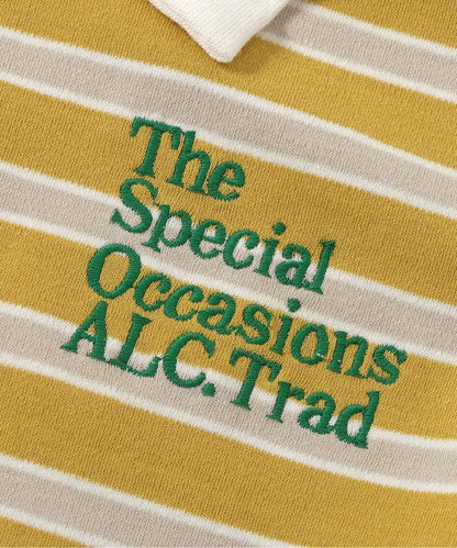 帶領口的多色條紋T恤