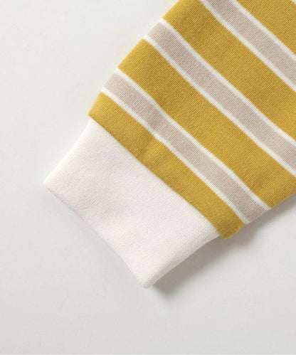 帶領口的多色條紋T恤