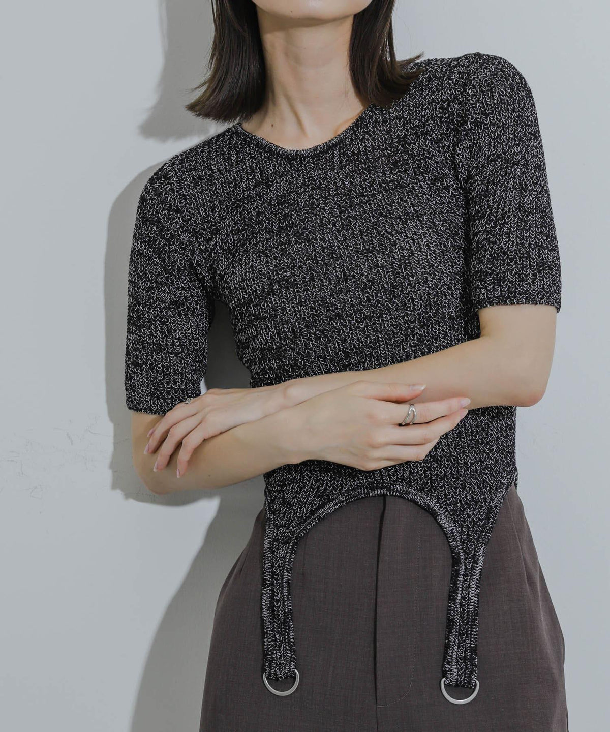 162176718