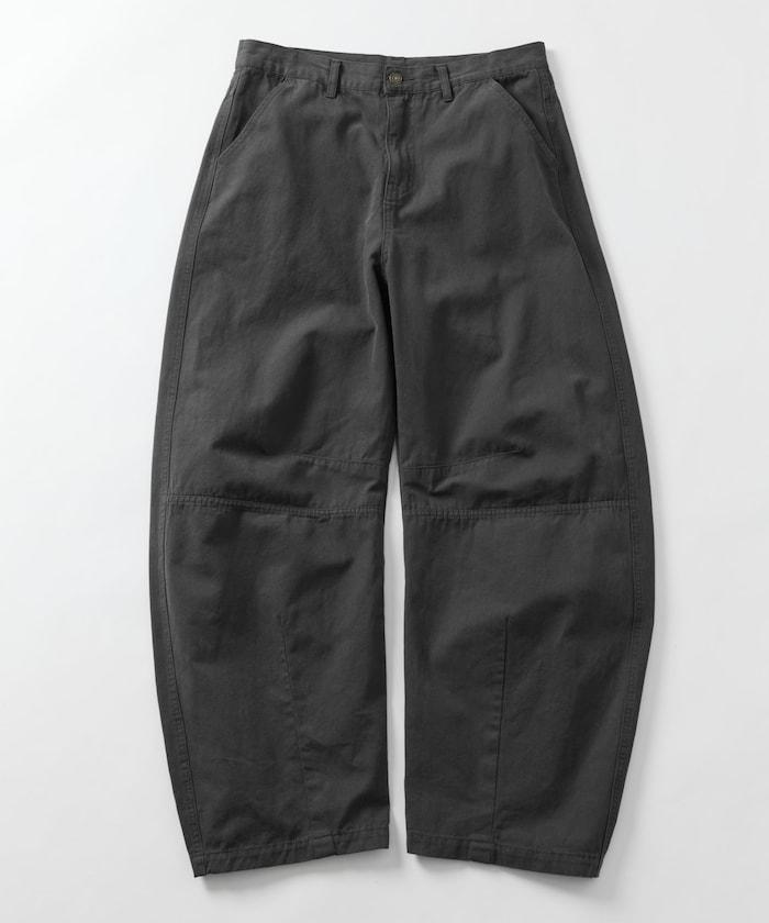 寬鬆剪裁工裝褲