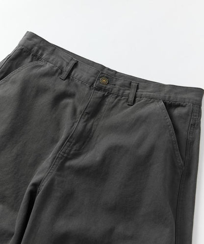 寬鬆剪裁工裝褲