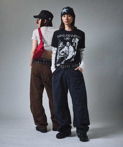 寬鬆剪裁工裝褲