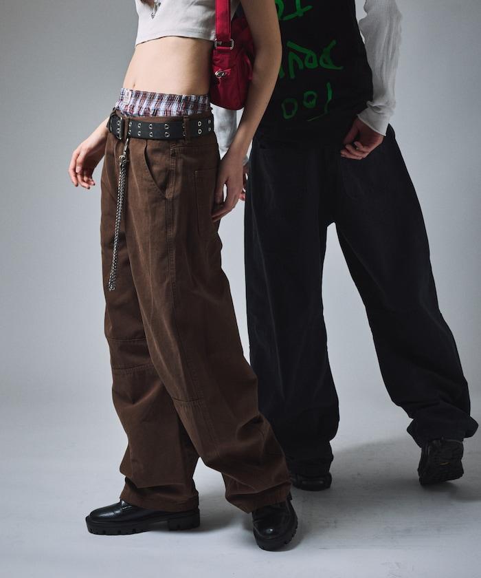 寬鬆剪裁工裝褲