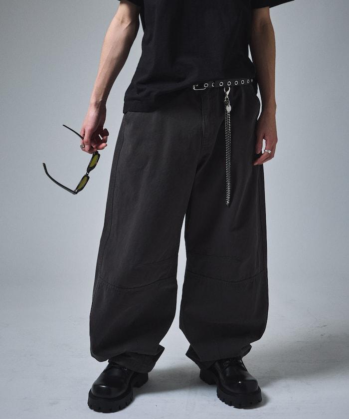 寬鬆剪裁工裝褲