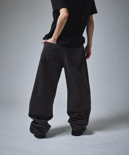 寬鬆剪裁工裝褲
