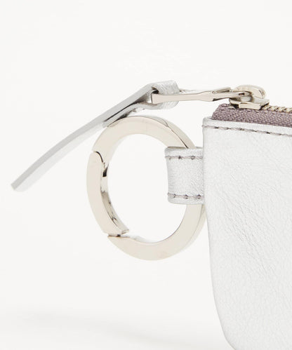 【可放卡片】帶卡拉賓的軟皮多功能盒