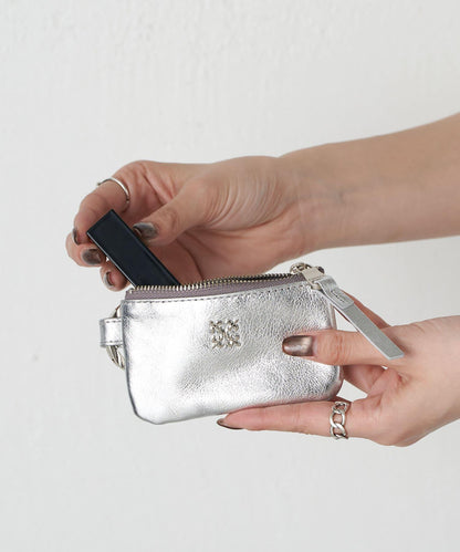 【可放卡片】帶卡拉賓的軟皮多功能盒