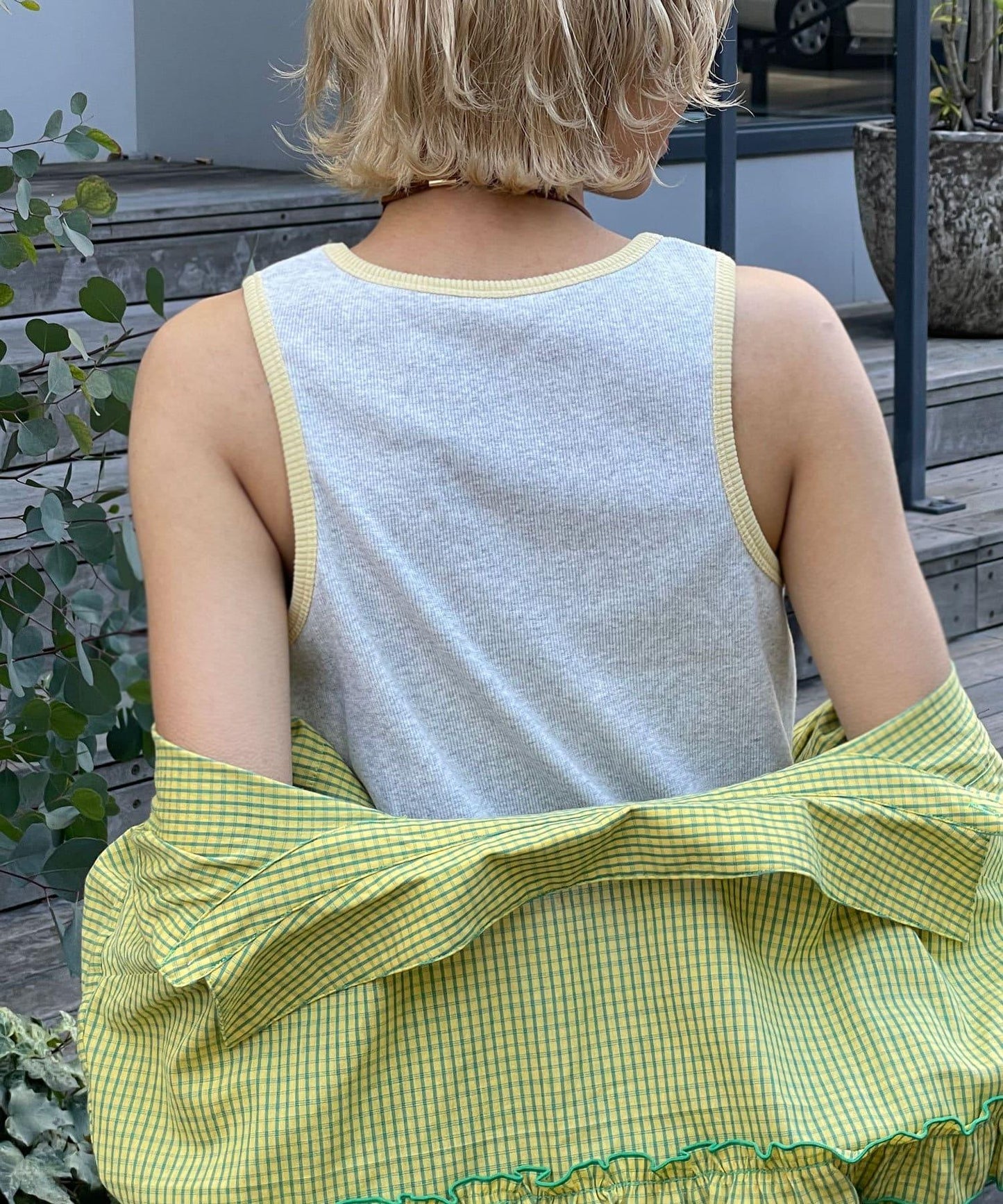 配色拼接織帶標誌背心