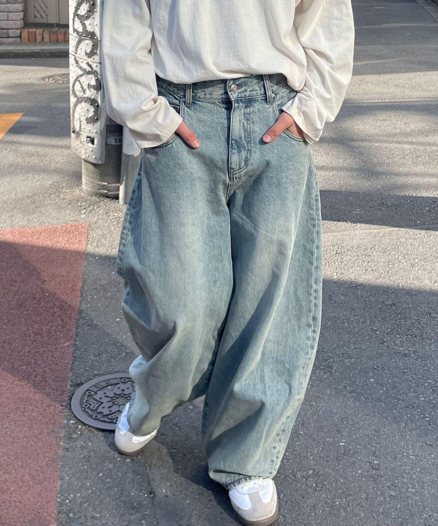 【藍色牛仔布/藍色牛仔布】寬鬆牛仔褲