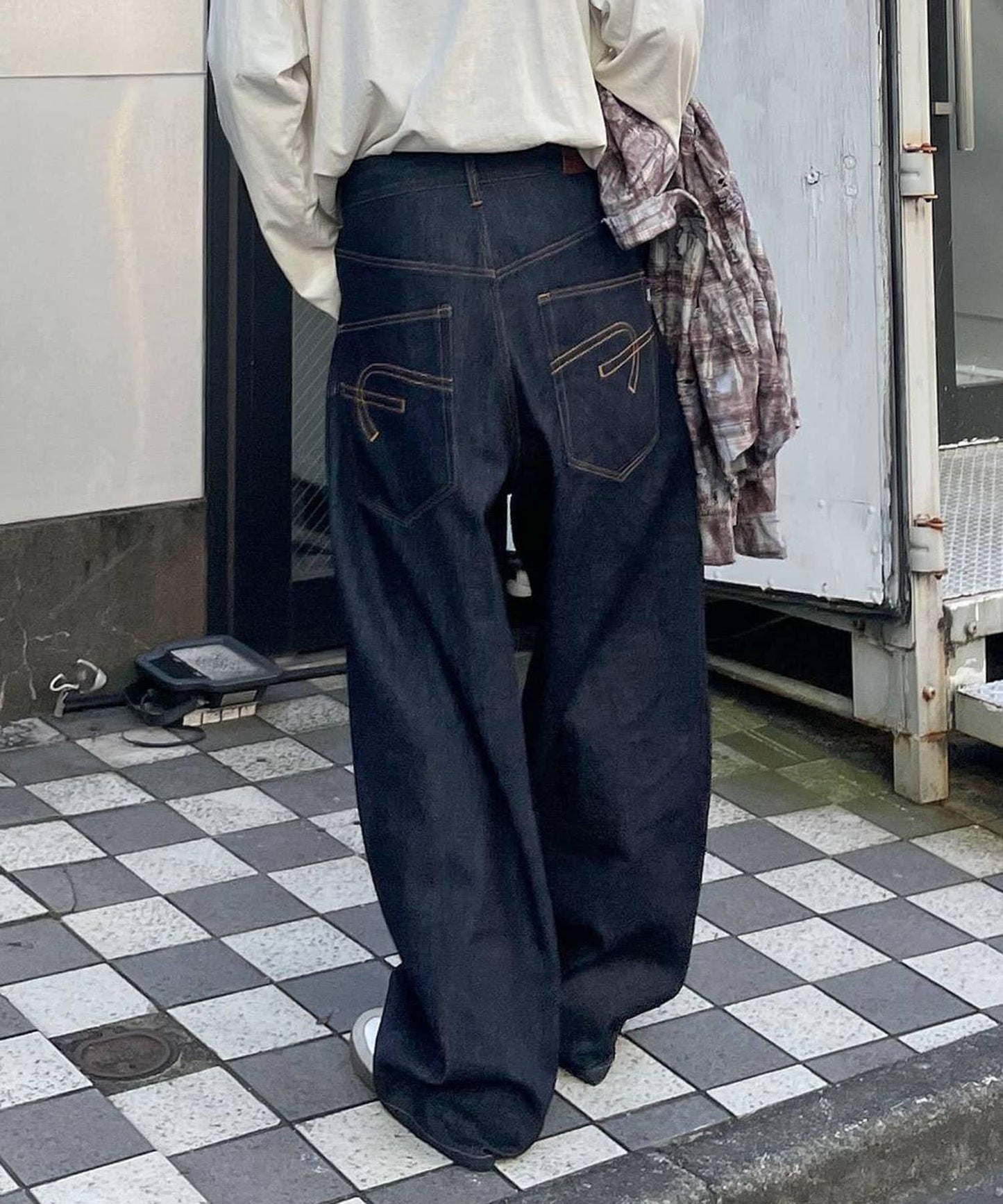 【藍色牛仔布/藍色牛仔布】寬鬆牛仔褲