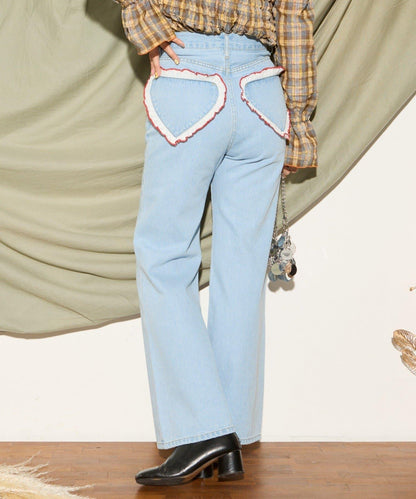 【HELLO.SANFRANCISCO】心形口袋蕾絲拼接喇叭牛仔褲