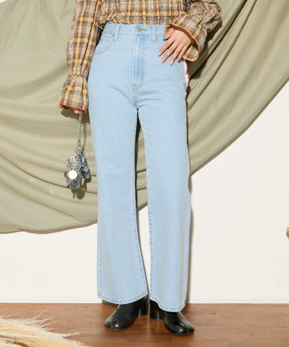 【HELLO.SANFRANCISCO】心形口袋蕾絲拼接喇叭牛仔褲