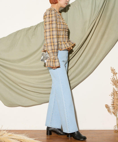 【HELLO.SANFRANCISCO】心形口袋蕾絲拼接喇叭牛仔褲