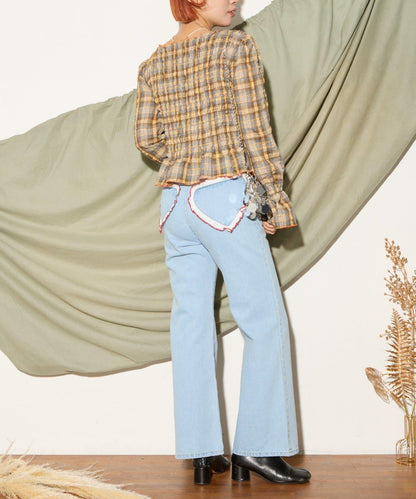 【HELLO.SANFRANCISCO】心形口袋蕾絲拼接喇叭牛仔褲