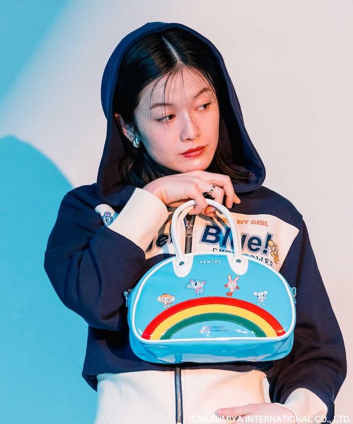 成美兒角色 亮麵包包