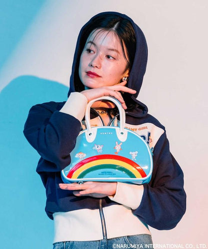 成美兒角色 亮麵包包