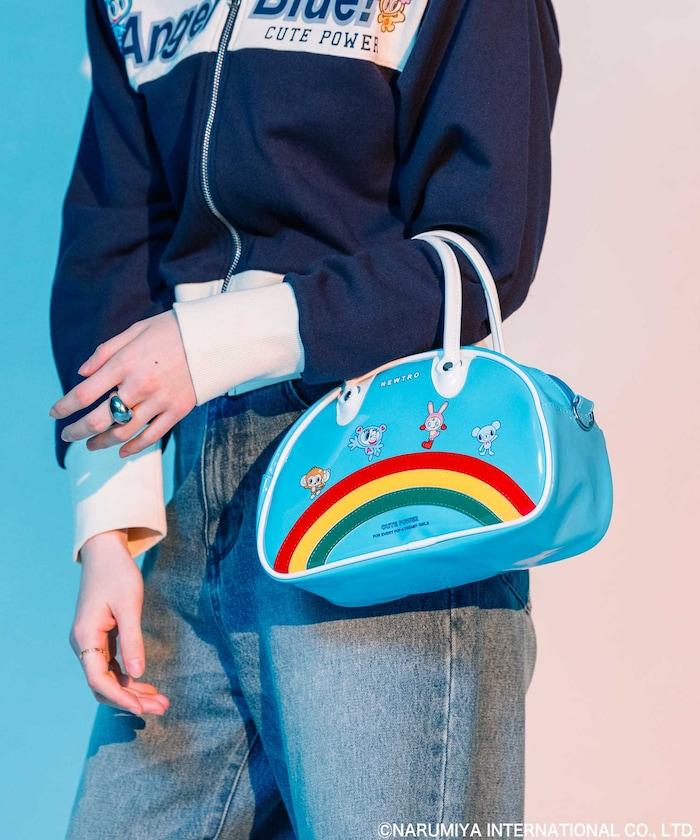 成美兒角色 亮麵包包