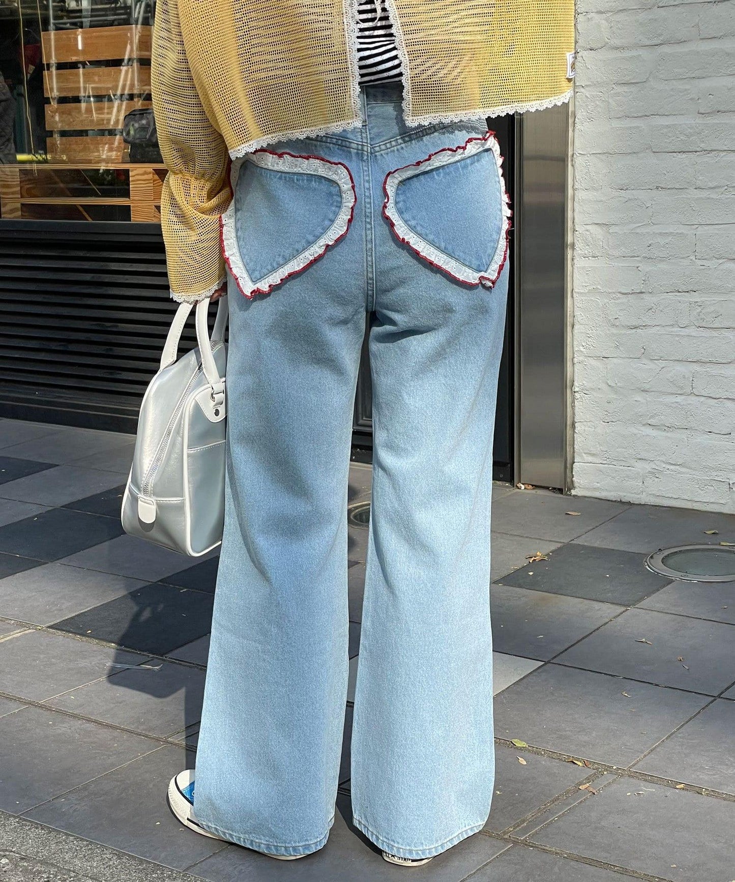 【HELLO.SANFRANCISCO/你好，舊金山】心形口袋蕾絲拼接喇叭牛仔褲