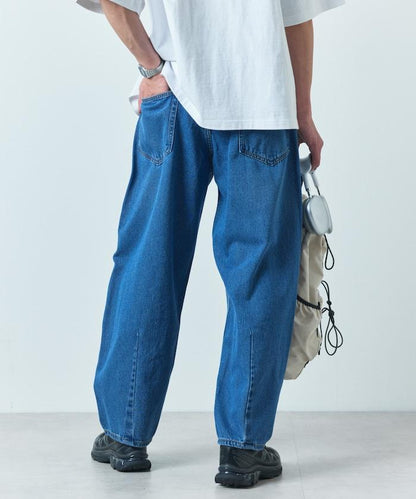 寬鬆直筒款牛仔褲