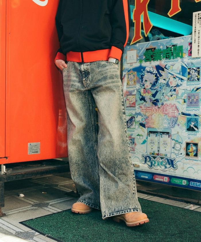 喇叭褲剪裁 漂白處理 牛仔褲