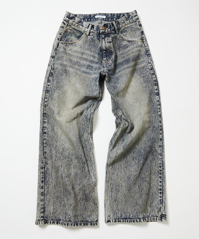 喇叭褲剪裁 漂白處理 牛仔褲