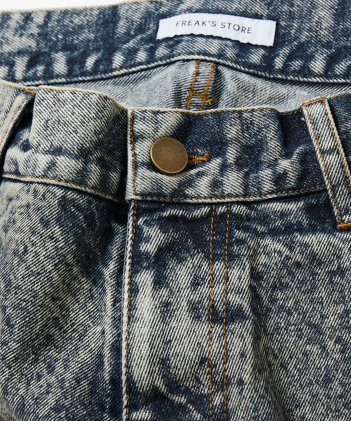 喇叭褲剪裁 漂白處理 牛仔褲