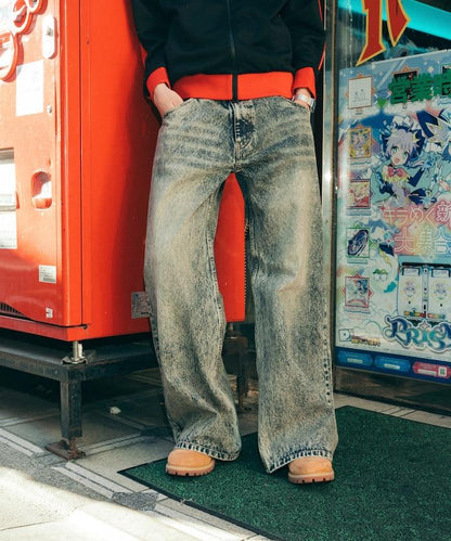 喇叭褲剪裁 漂白處理 牛仔褲