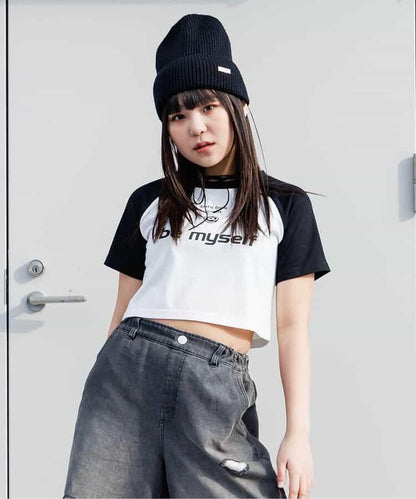 短款拉鍊領T-shirt