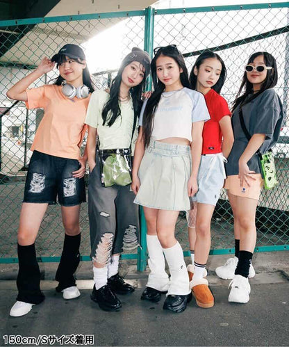 短款拉鍊領T-shirt