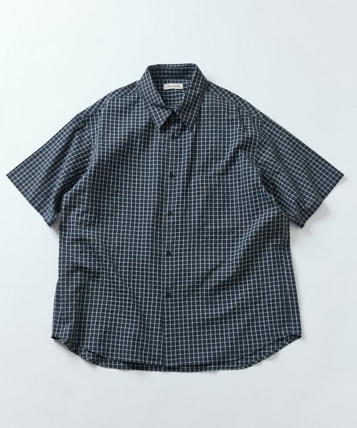 Relax Fit 舒適版型 常規領 短袖 格子襯衫