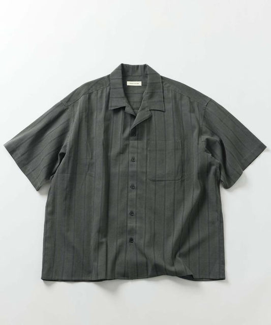 Relax Fit 舒適寬鬆 陰影條紋 開領 襯衫 【限定推出】