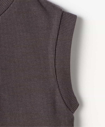 荷葉邊背心＆上衣套裝