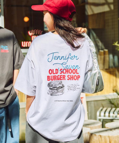 JENNIFER SEVEN×FREAK'S STORE 聯名 大尺寸 後背印花 圓領T恤