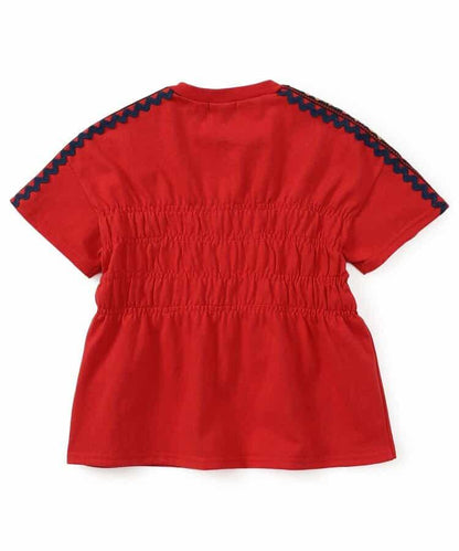 女孩子 蓬蓬上衣