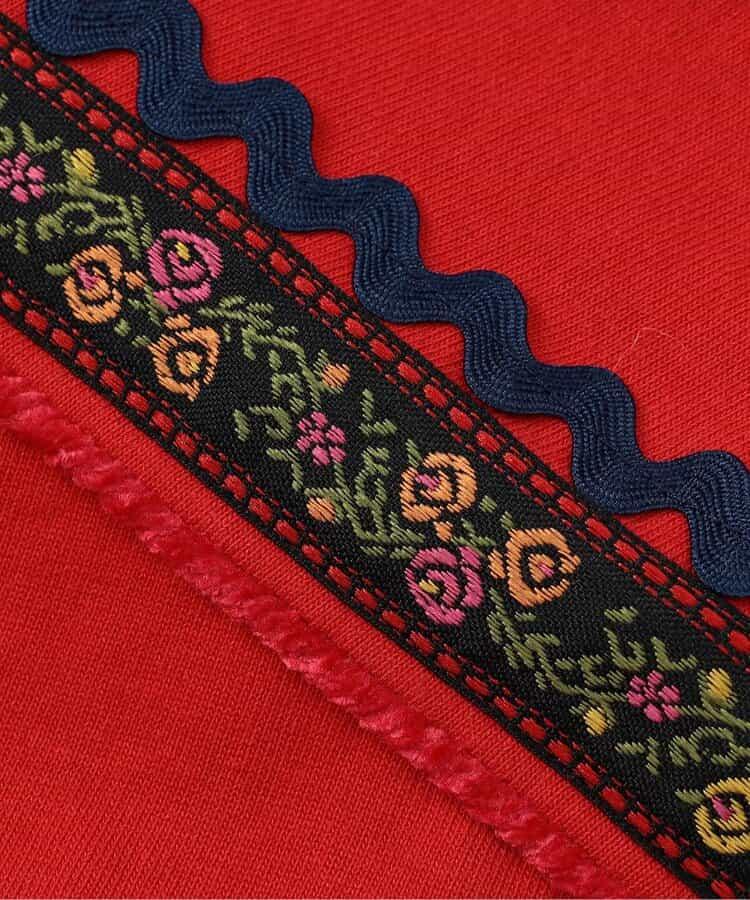 女孩子 蓬蓬上衣