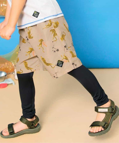 期待的沙灘短褲