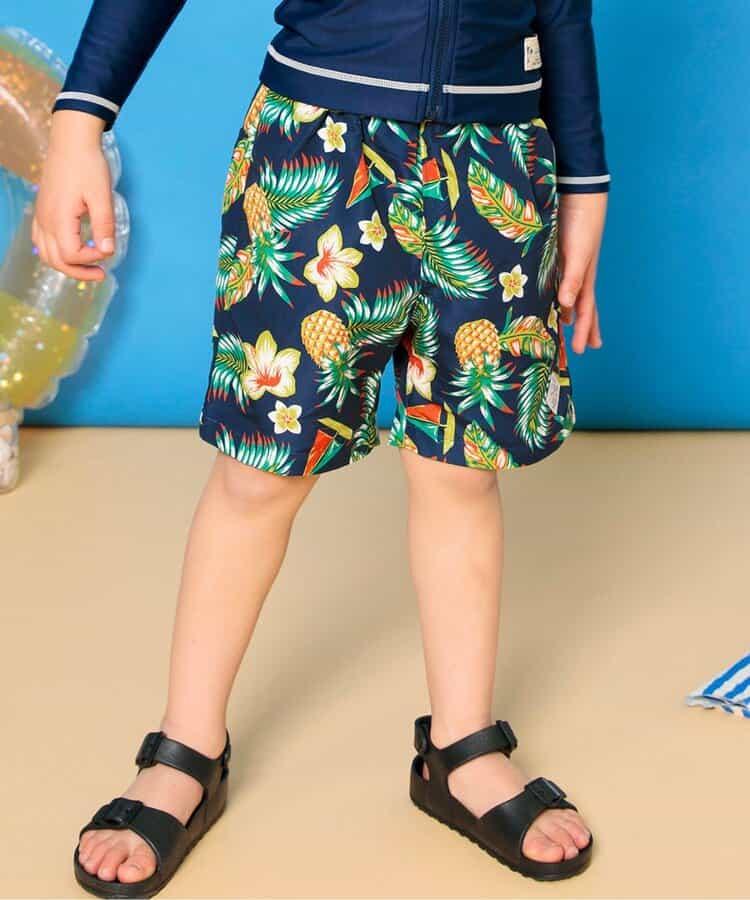 期待的沙灘短褲