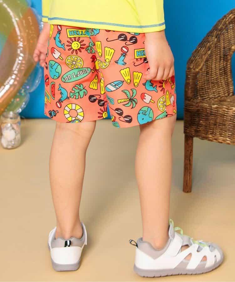 期待的沙灘短褲