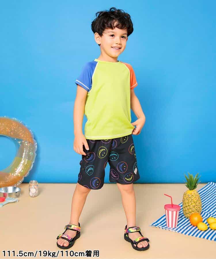 期待的沙灘短褲