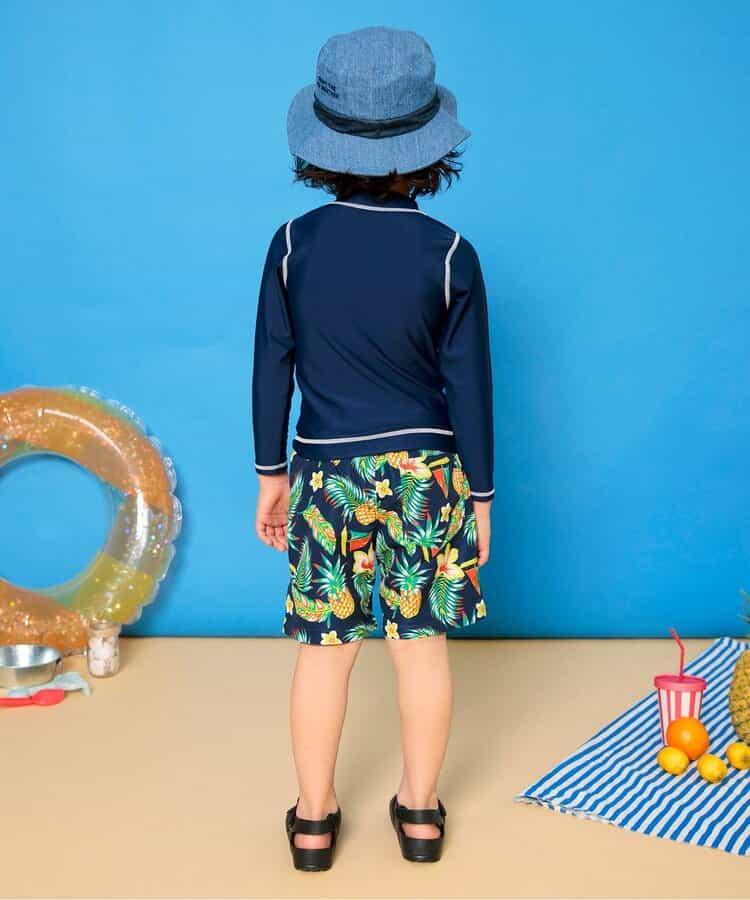 期待的沙灘短褲