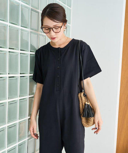 輕鬆款前開扣短袖連體褲