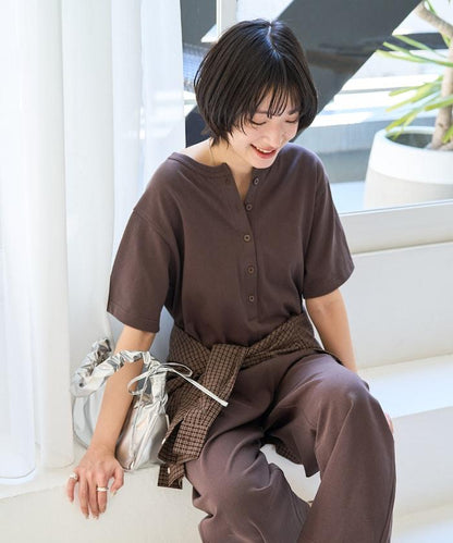 輕鬆款前開扣短袖連體褲