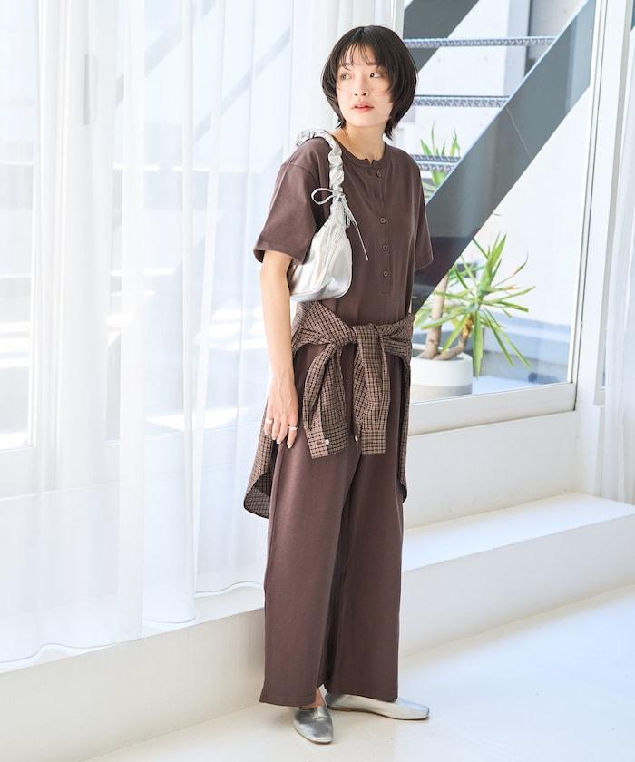 輕鬆款前開扣短袖連體褲