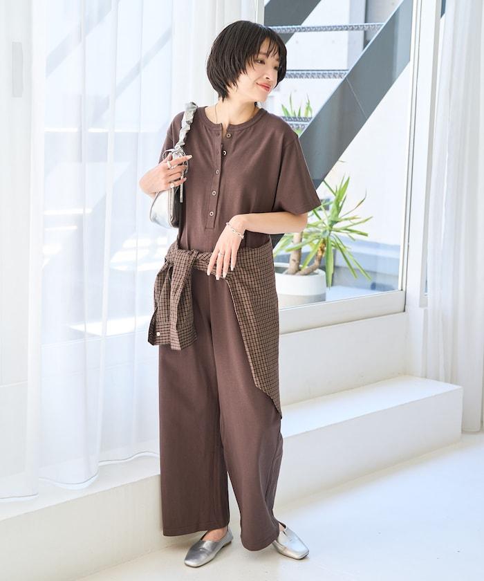 輕鬆款前開扣短袖連體褲