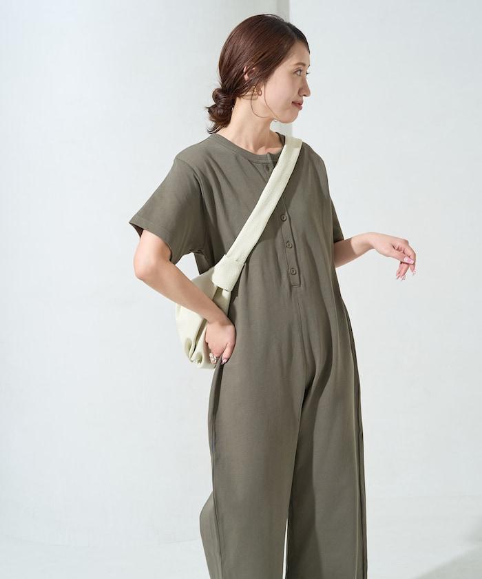 輕鬆款前開扣短袖連體褲