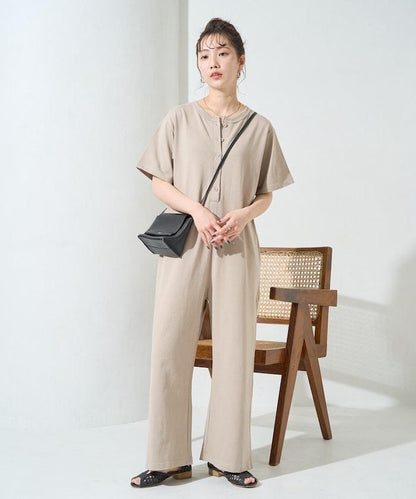 輕鬆款前開扣短袖連體褲