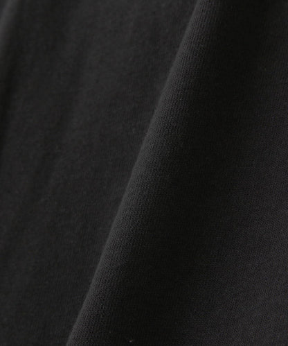 【&DEPOT限定】白色土地/LOGO圖案長袖T-shirt