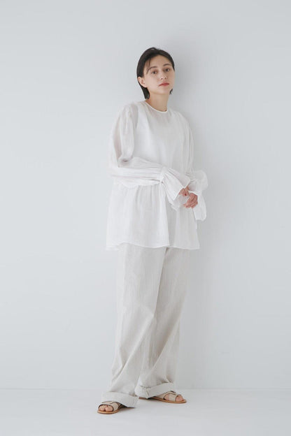 菊池亞希子×LEE×hw合作款蓬鬆藍色襯衫（官方限定“長度較長”）